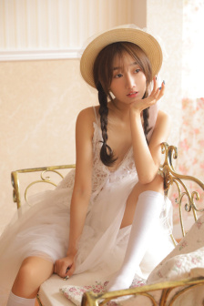 一件一件的剥掉她的衣服